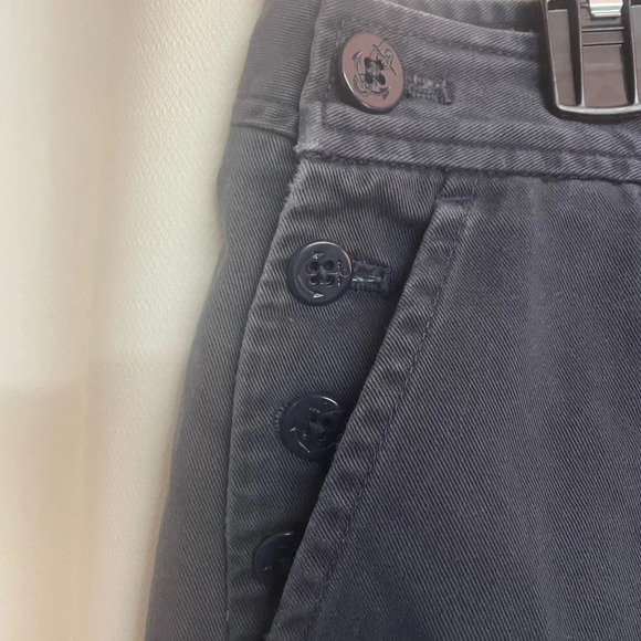 j.Crew women’s size 10 low fit Navy short shorts - Picture 3 of 7